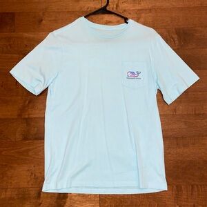 Vineyard vines t-shirt